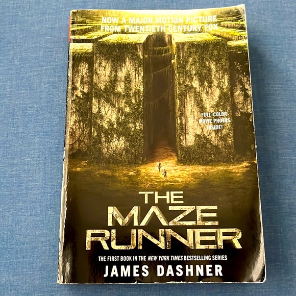 The Maze Runner & Scorch Trials Books 1&2 In The Series by James Dashner SC - Picture 3 of 16
